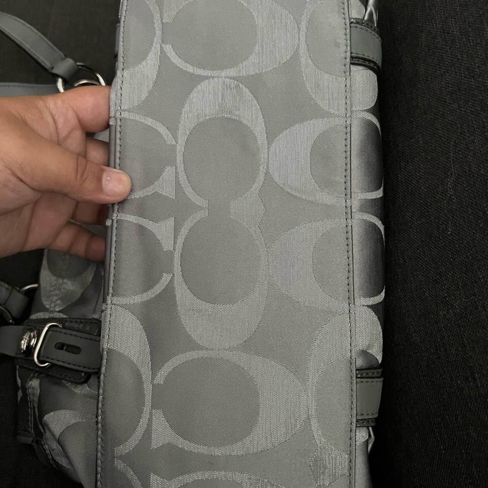 Coach Handbag - Picture 4 of 8